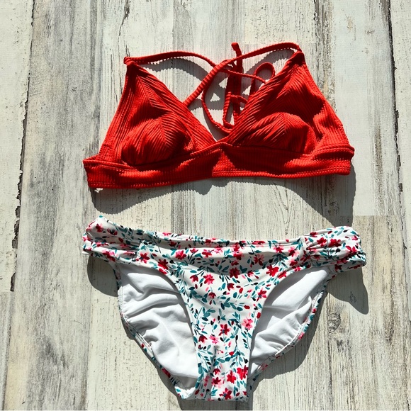 Xhilaration Red Bikini Top - Picture 2 of 4